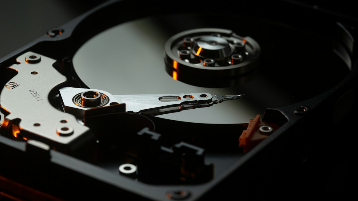Lokale KI mit Ollama ausführen: Kompletter Hardware- und Einrichtungs-Leitfaden 2026